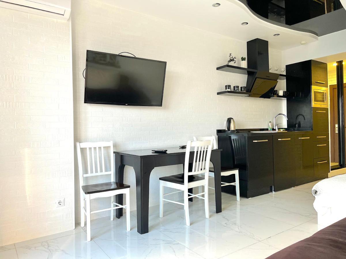 Orbi Beach Tower Aparts Batumi Exterior foto